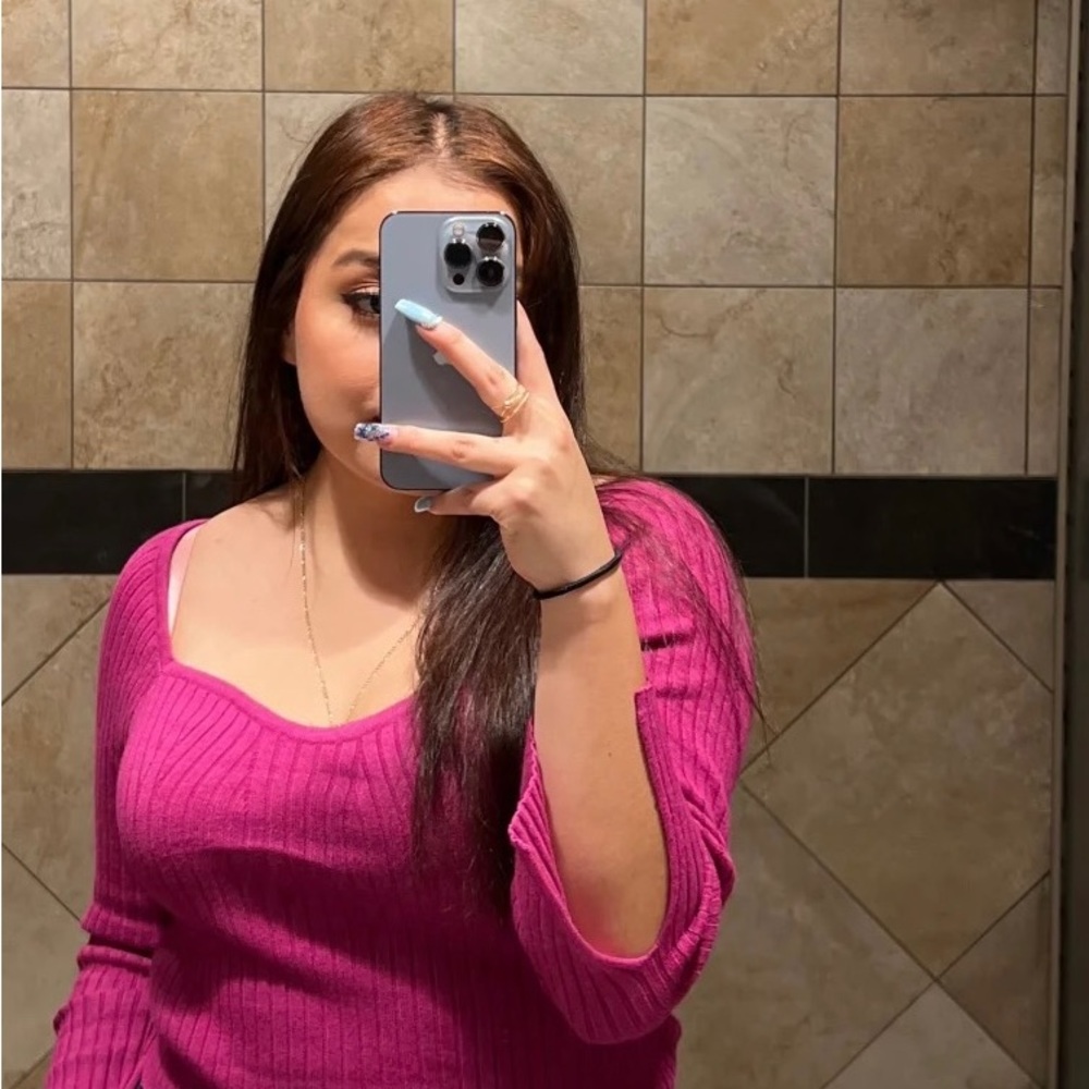 Meet your Posher, Estefany
